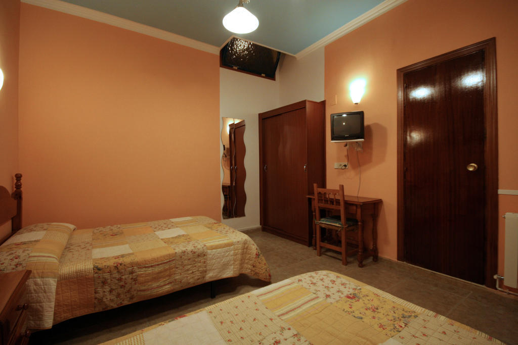מדריד Hostal Rico מראה חיצוני תמונה