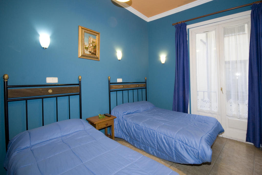 מדריד Hostal Rico חדר תמונה