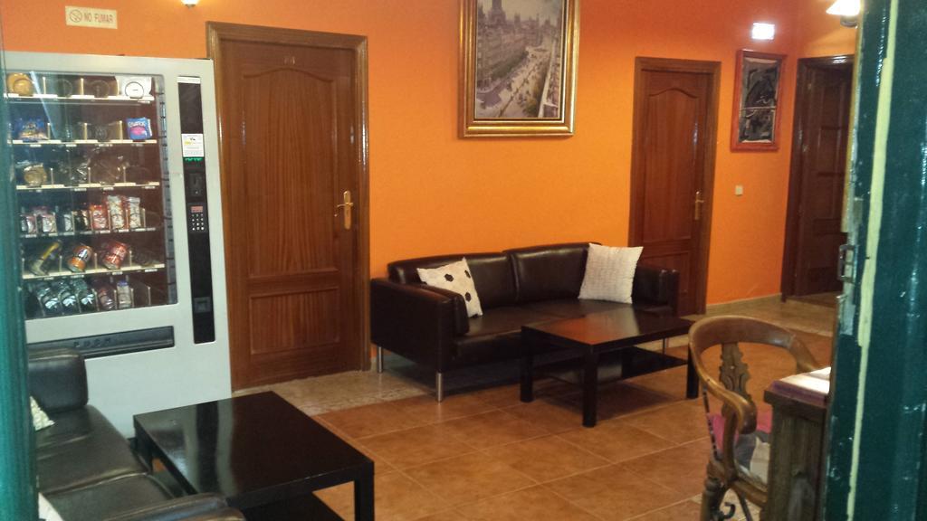 מדריד Hostal Rico מראה חיצוני תמונה