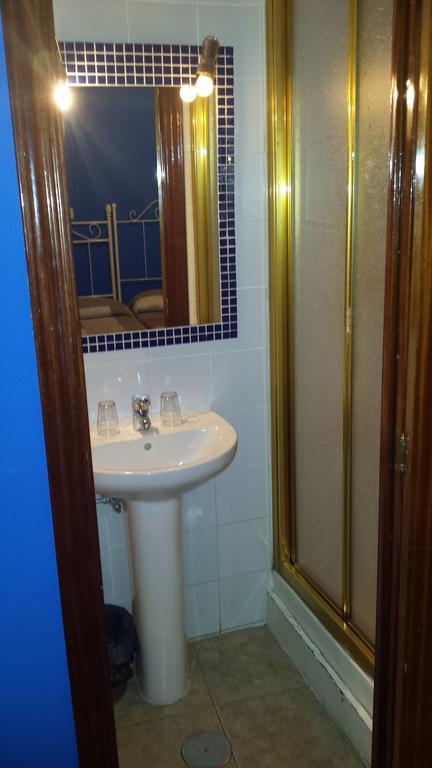מדריד Hostal Rico מראה חיצוני תמונה