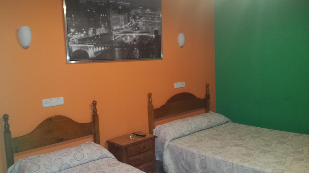 מדריד Hostal Rico מראה חיצוני תמונה