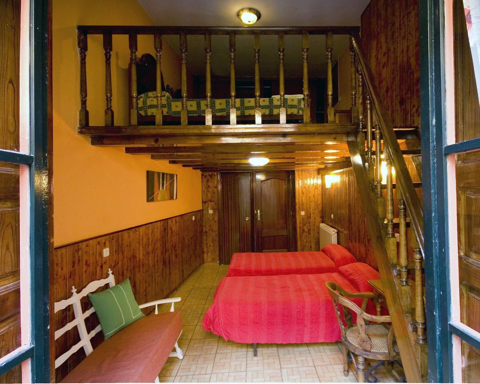 מדריד Hostal Rico מראה חיצוני תמונה
