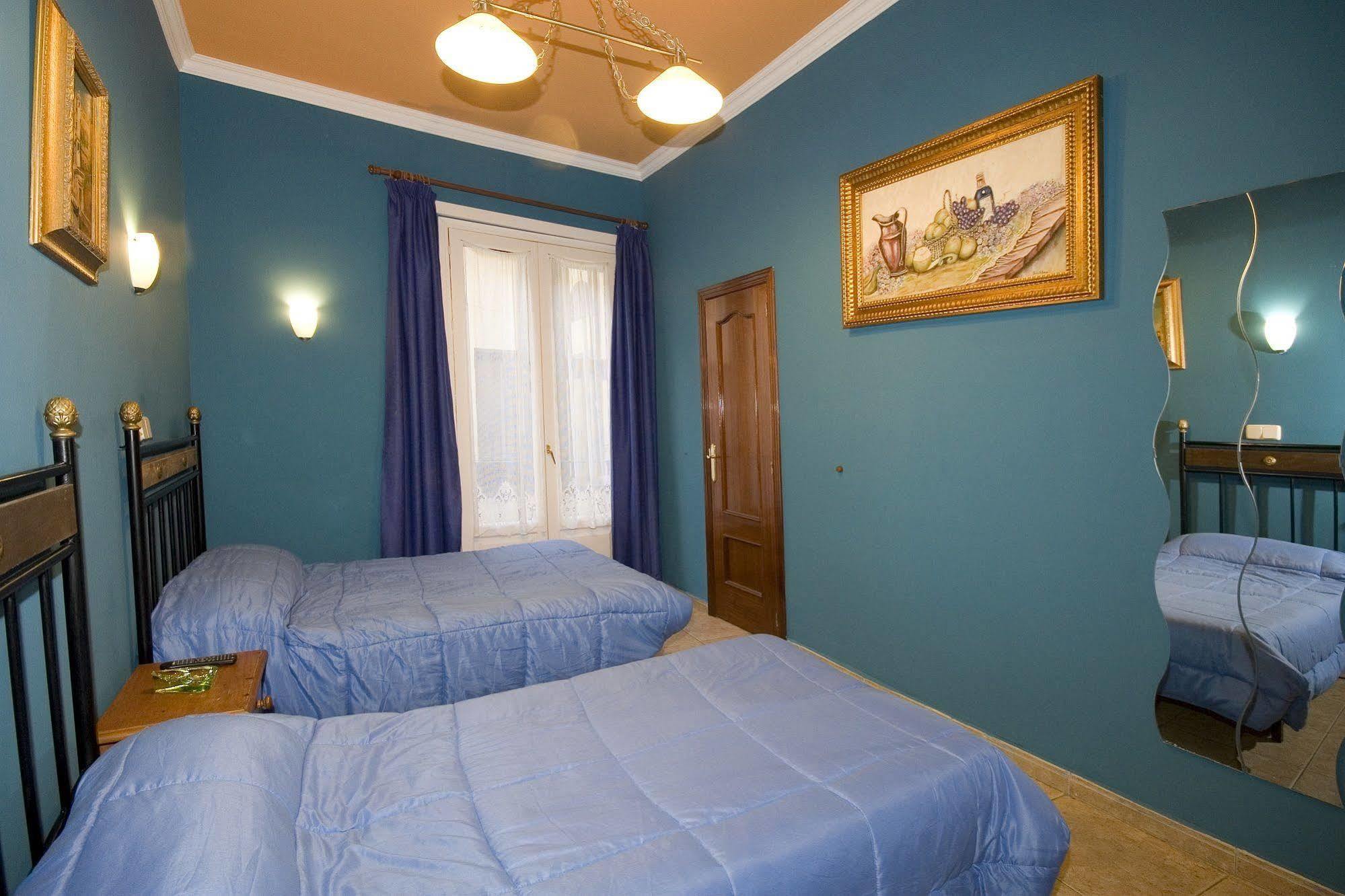 מדריד Hostal Rico מראה חיצוני תמונה