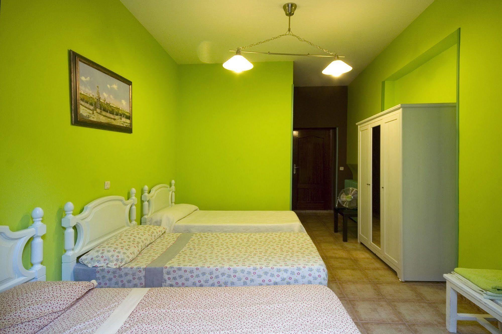 מדריד Hostal Rico מראה חיצוני תמונה
